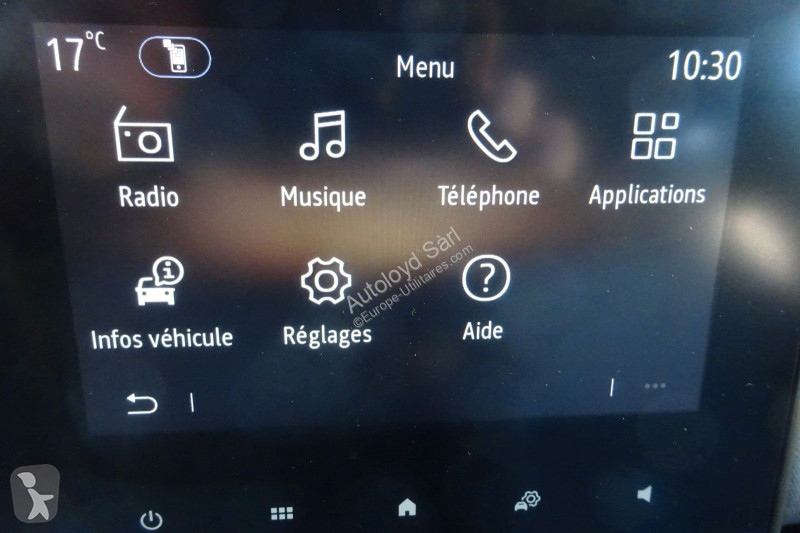 Коммерческий автомобиль Renault CLIO E-TECH 1,6...