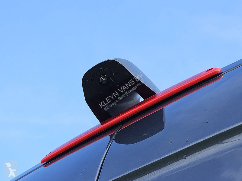 Autoutilitară Mercedes 319 L2H2 V6 3,5trekhaak