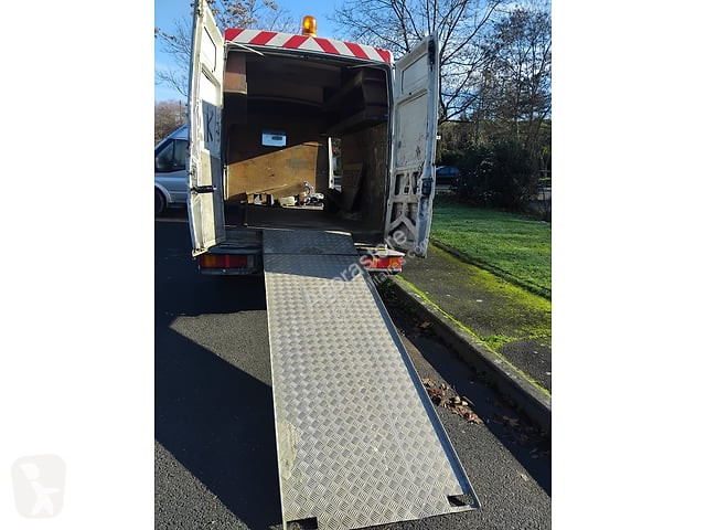Furgoneta Iveco 35.8
