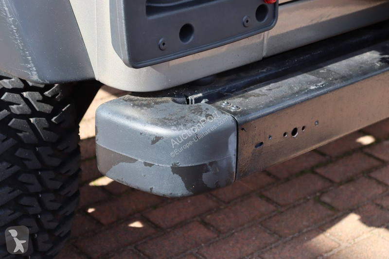 عربة نفعية Jeep