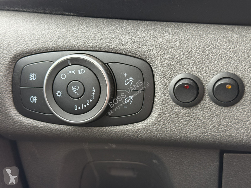 عربة نفعية Ford 340 1.0 PHEV 120PK L1 *ELEKTRO...