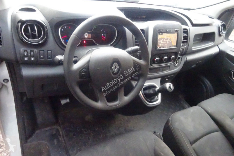 Véhicule utilitaire Renault TRAFIC 2,0 DCI 120
