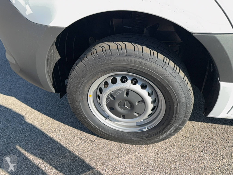 Véhicule utilitaire Mercedes SPRINTER FGN 317...