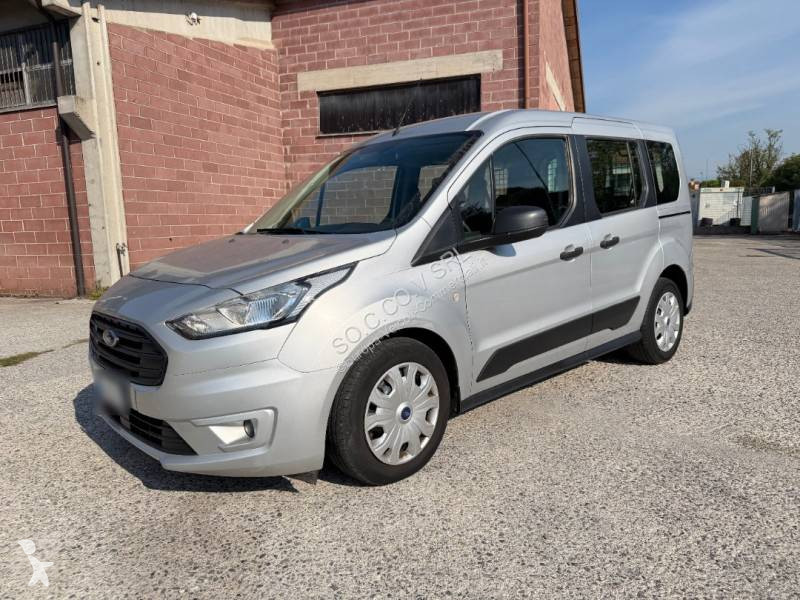 Véhicule utilitaire Ford