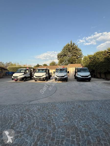 Véhicule utilitaire Iveco 35C16