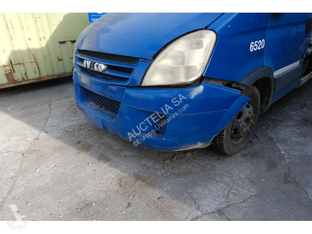 Véhicule utilitaire Iveco 40C35