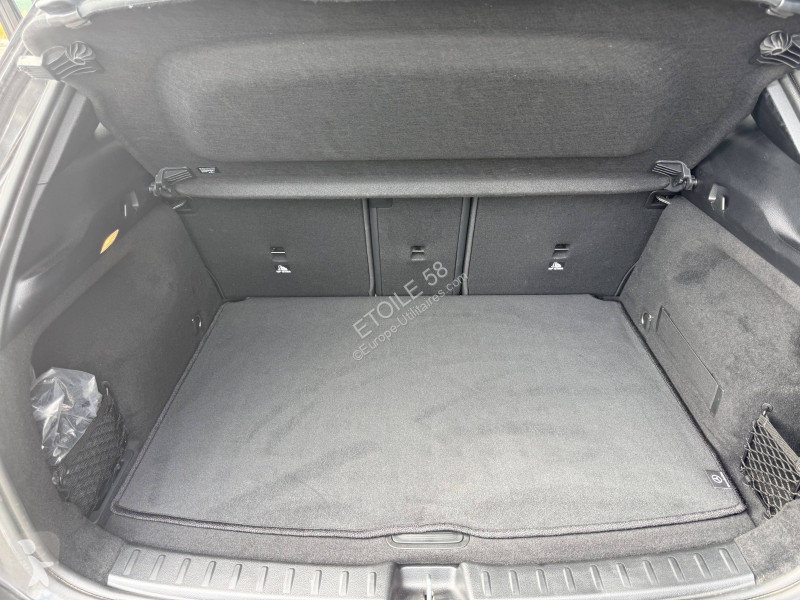 Véhicule utilitaire Mercedes GLA 200 d 8G-DCT