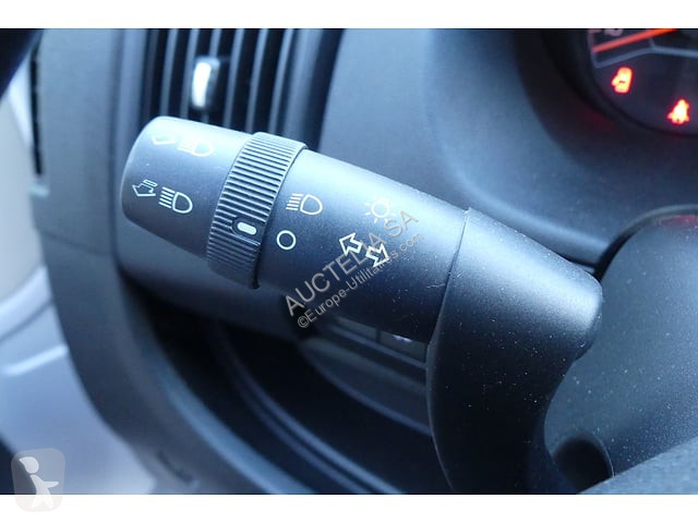 Véhicule utilitaire Opel