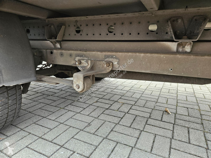 Véhicule utilitaire Mercedes 311 CDI KOFFER TÜV...
