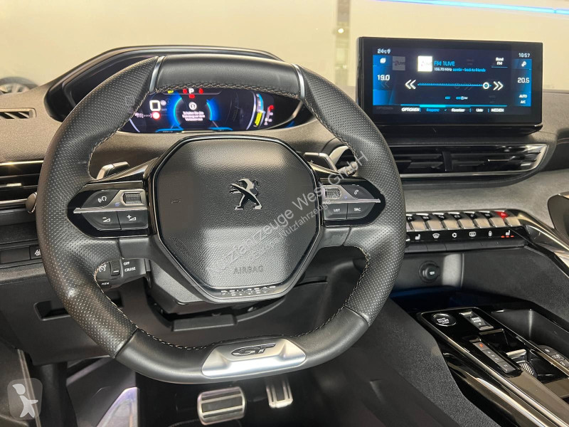 Véhicule utilitaire Peugeot GT...
