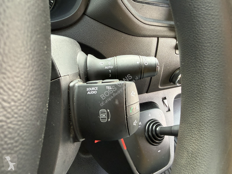 Véhicule utilitaire Renault Plancher T35 2.3...