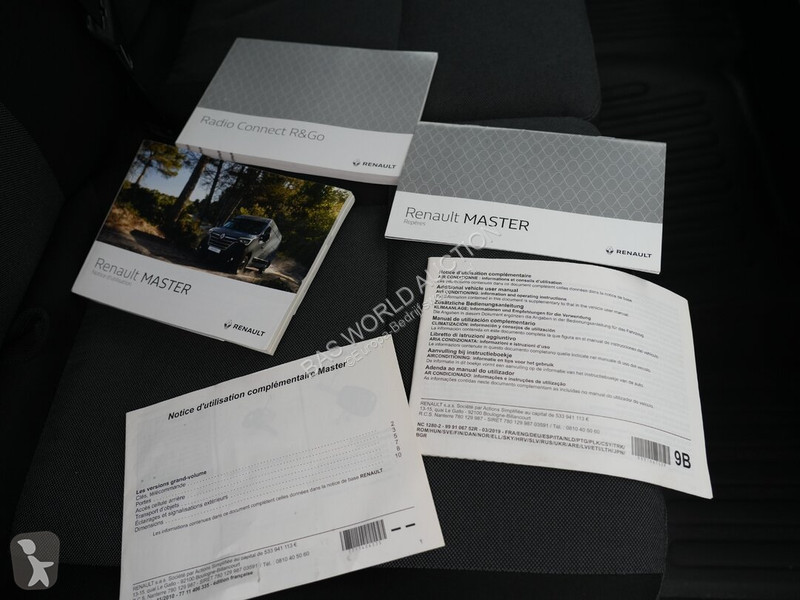 Véhicule utilitaire Renault 165PK