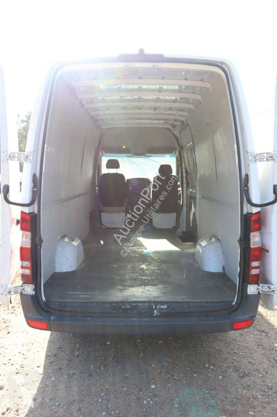 Véhicule utilitaire Mercedes 310 CDI