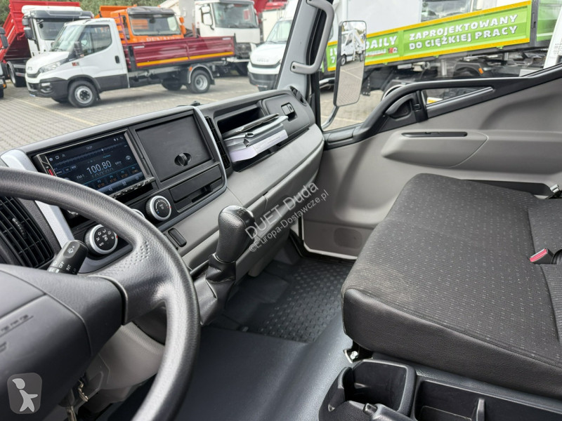 Véhicule utilitaire Mitsubishi Fuso