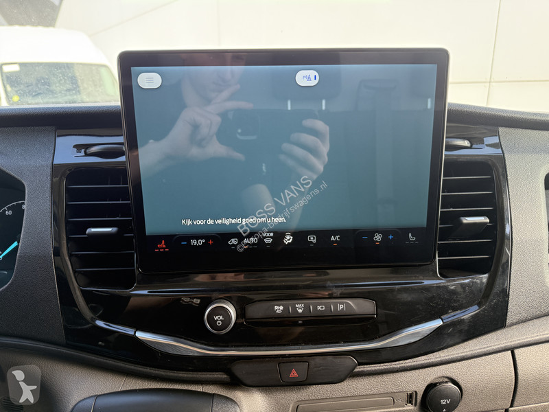 Véhicule utilitaire Ford e 68kWh 184PK E-