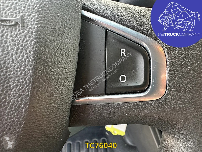 Véhicule utilitaire Renault 130.35 L2H2