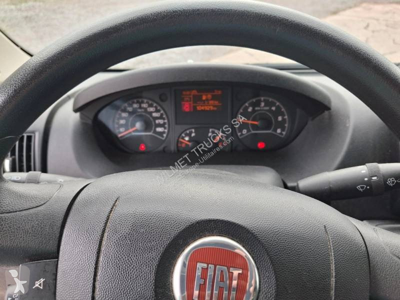 Véhicule utilitaire Fiat 130 MJT
