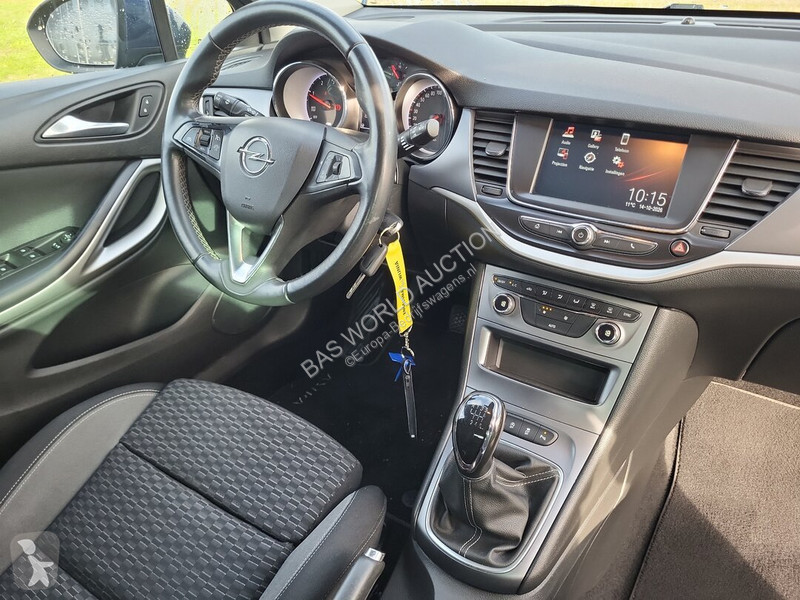Véhicule utilitaire Opel 105pk