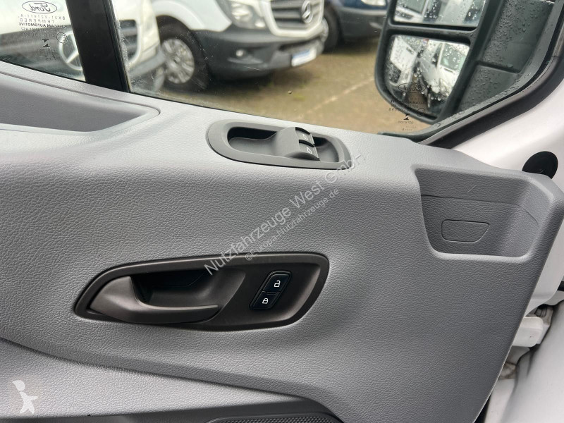 Véhicule utilitaire Ford 350 L4H3...