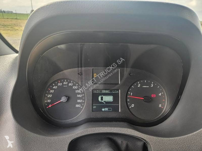 Mercedes 315 CDI van