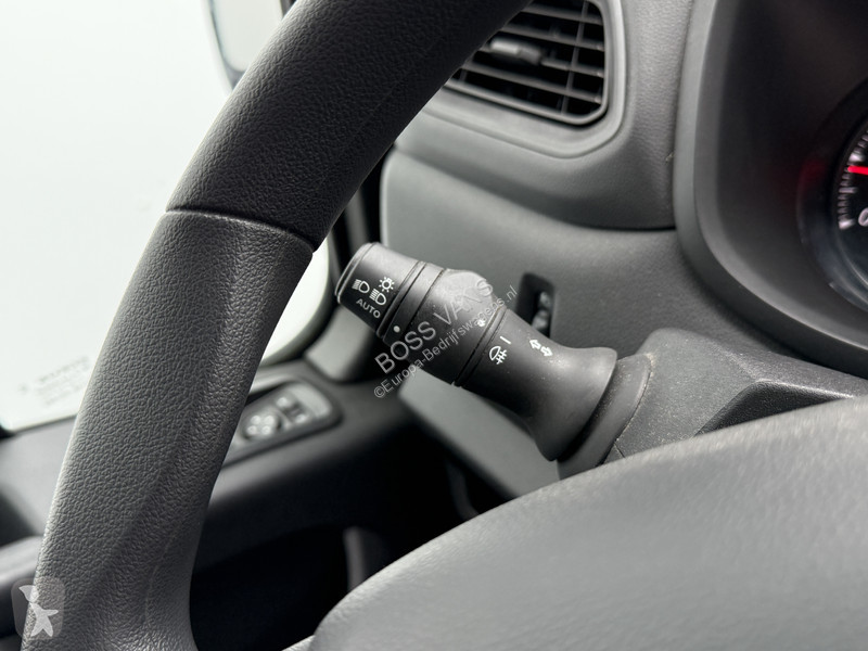 Užitkové vozidlo Renault Plancher 2.3 DCI 145PK...