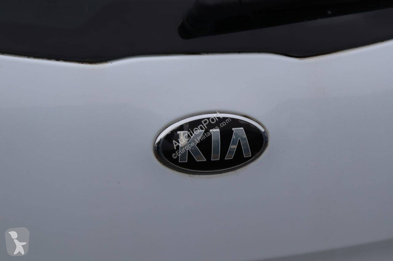 KIA  van