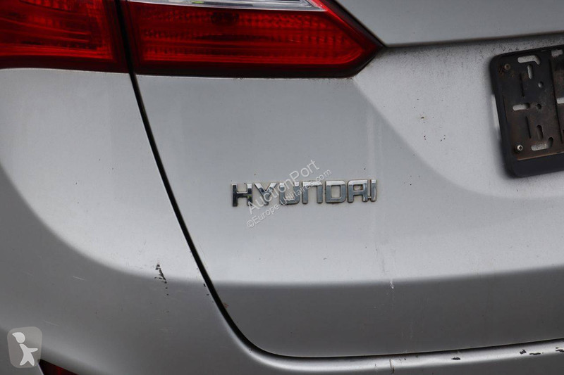 Hyundai i30 van