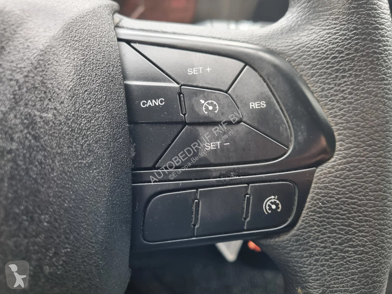 Užitkové vozidlo Iveco 35C16 3.0D Koelkoffer...