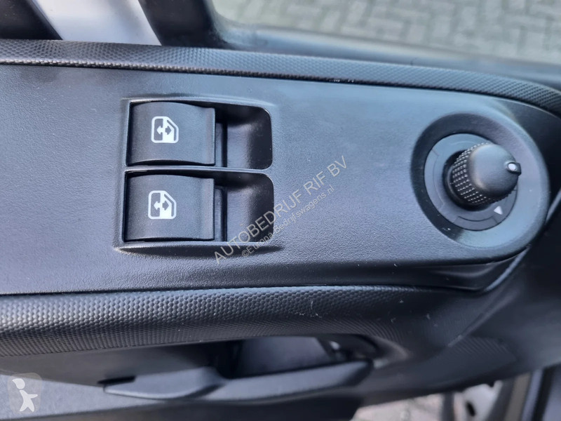 Iveco 35C11 Bakwagen Laadklep 22m3 2.48 hoog van
