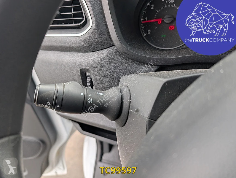 Renault 2.3 DCI KOFFER MET LAADBRUG van