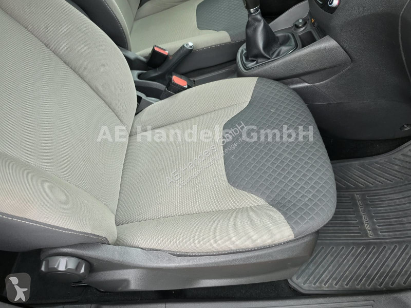 Užitkové vozidlo Ford Courier 1.5 Kombi Trend...