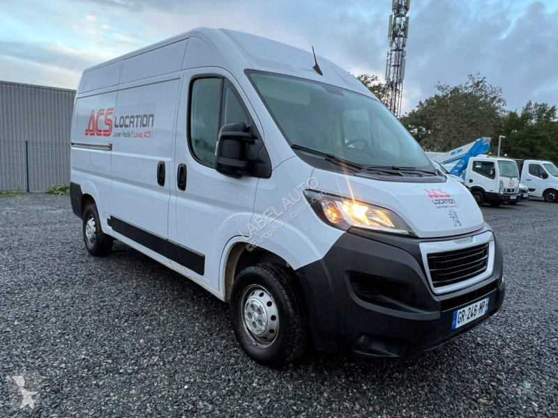 Užitkové vozidlo Peugeot BOXER Pack Asphalt...