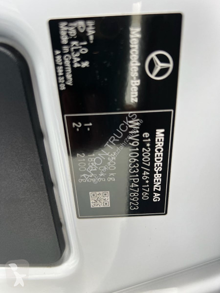 عربة نفعية Mercedes e L2H2...