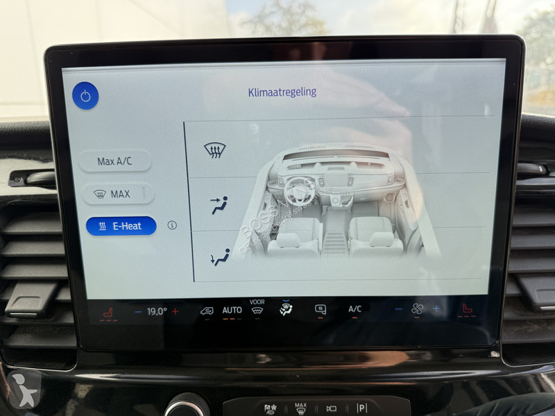 Véhicule utilitaire Ford E