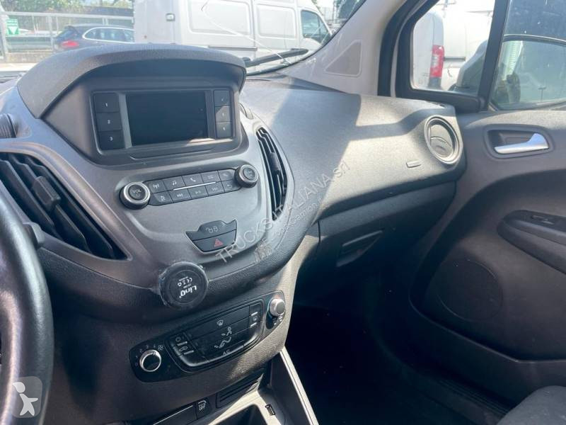 Furgoneta Ford