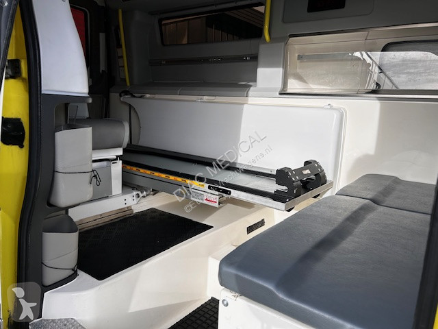 Véhicule utilitaire Volvo 2.3 Liter Diesel 4×2...