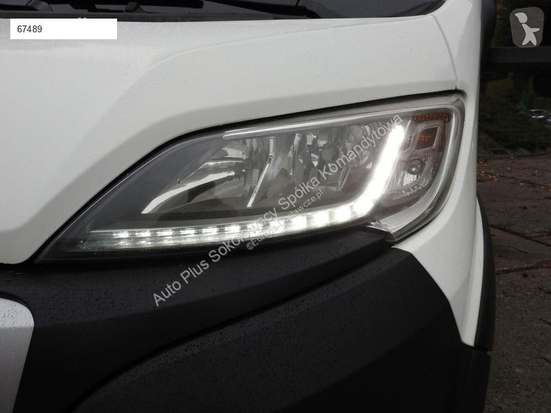 Autoutilitară Peugeot BOXER PLANDEKA WINDA 8...