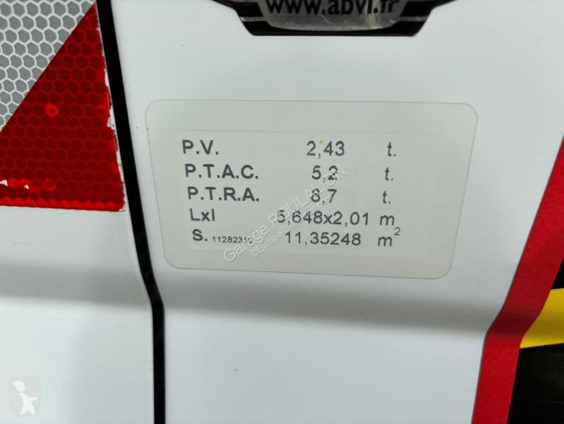 Véhicule utilitaire Iveco CAISSE POLYFOND...