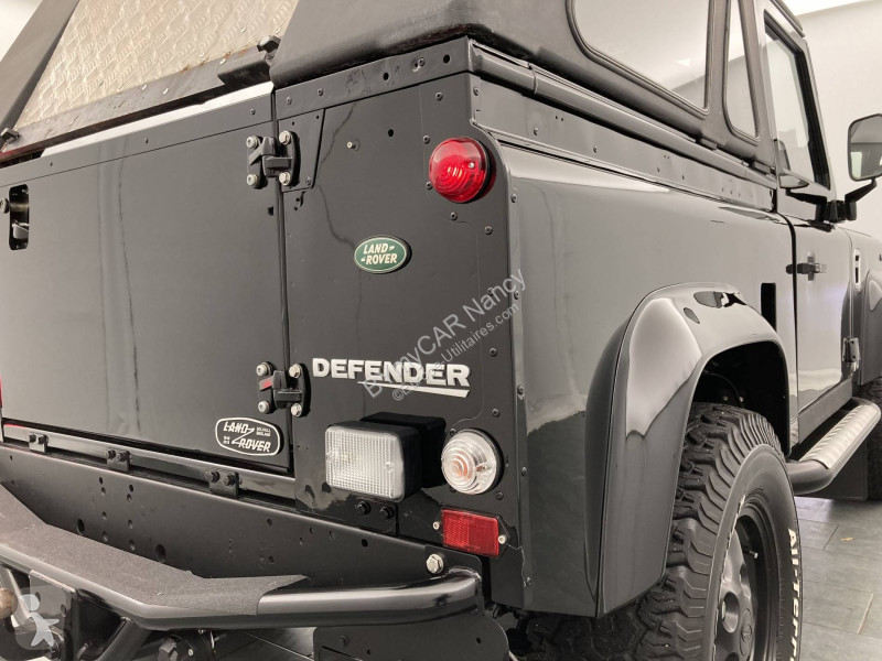 Véhicule utilitaire Land Rover 90 Defender TDI
