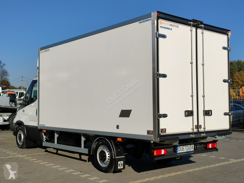 Furgoneta Iveco 35S16 V