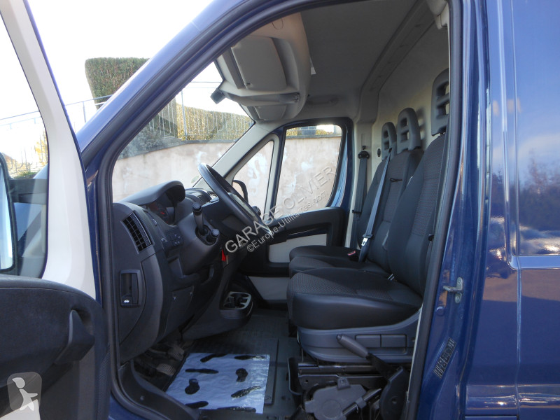 Véhicule utilitaire Citroën 35 L2H2 2.0 Bluehdi...