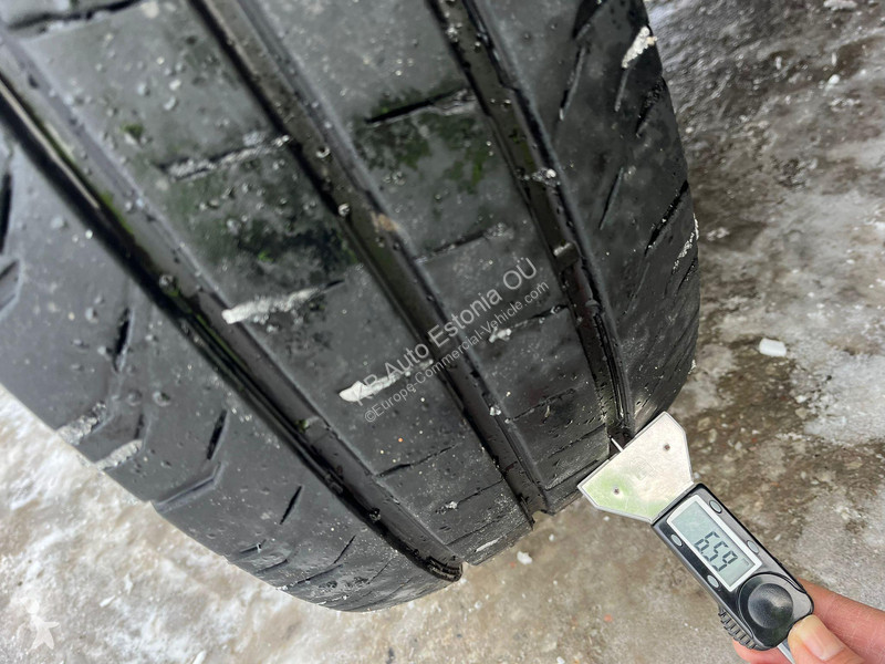 Veículo utilitário Iveco 35S14N CNG! XARIOS 350...