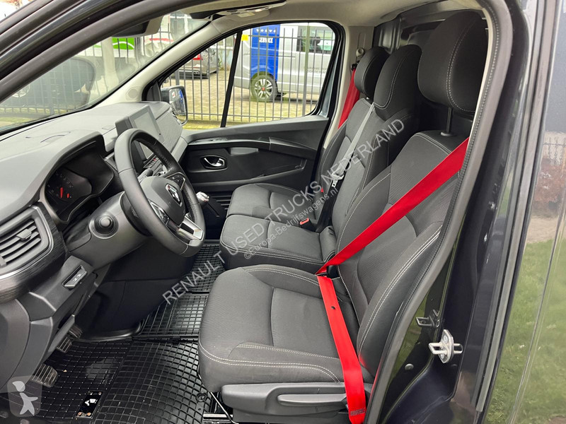 Autoutilitară Renault RED 2.0 DCI 170 pk L2 H1...