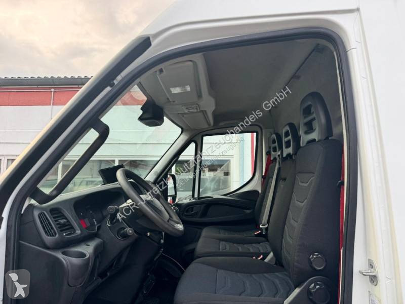 Furgoneta Iveco