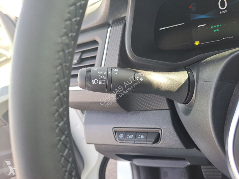 Veicolo commerciale Renault L2H2 3T BLUE DCI...