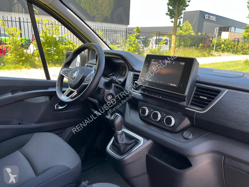 Furgoneta Renault E-Tech Red L2 H1, Airco, Nav,...
