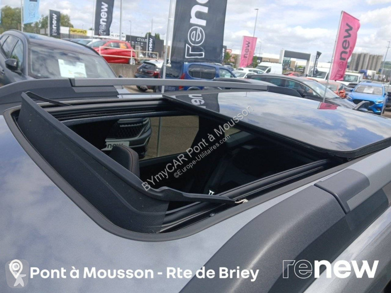 Autoutilitară Dacia Bigster TCe 140