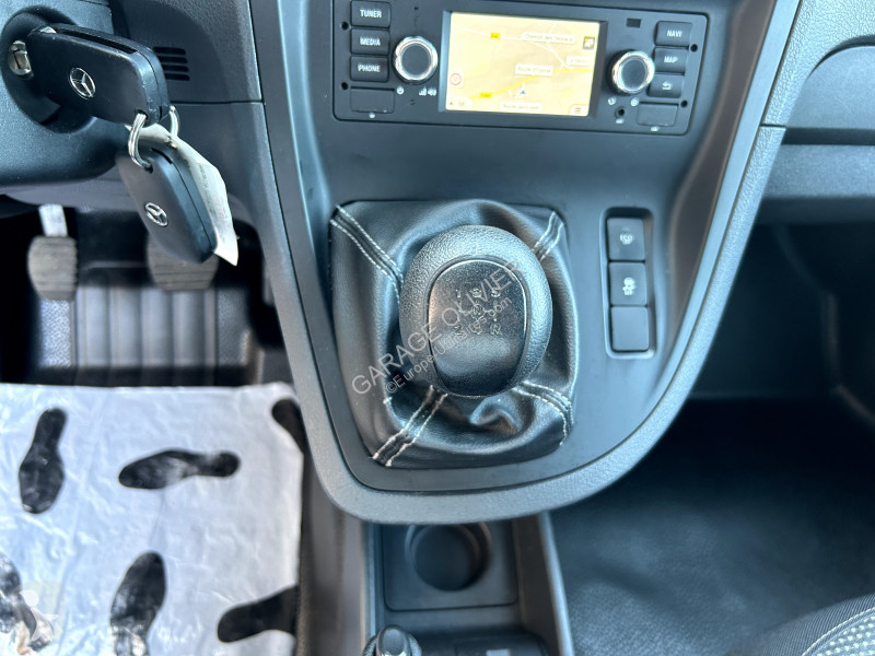 Véhicule utilitaire Mercedes Compact 109 1.5...