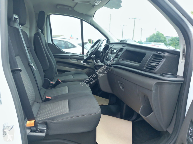 Véhicule utilitaire Ford 300 L2H1 2.0 EcoBlue...