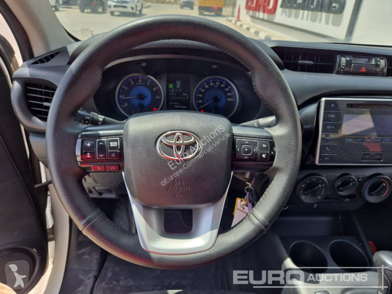 Véhicule utilitaire Toyota Hilux